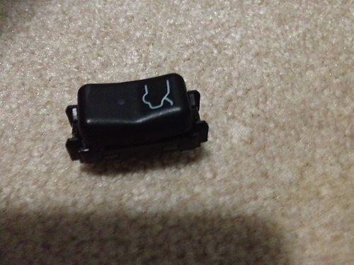 Mercedes w140 trunk release switch with red indicator light 