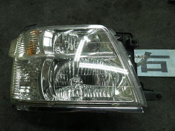 Nissan elgrand 2001 right head light assembled [0210800]