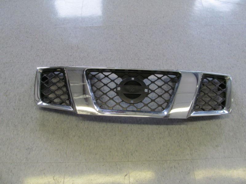 05 06 07 08  frontier oem grille nice!