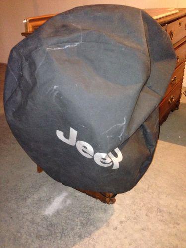 Jeep wrangler sahara 18inch tire cover