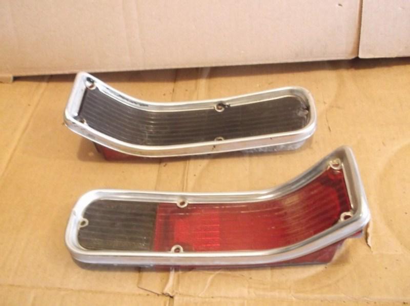 1966 chevy chevelle tailight trim molding