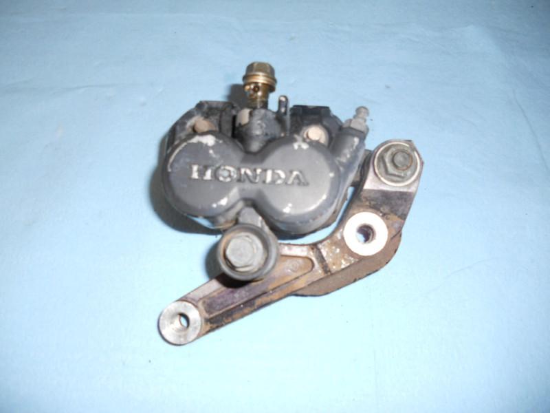 1984 honda vt700-750 shadow right front brake caliper