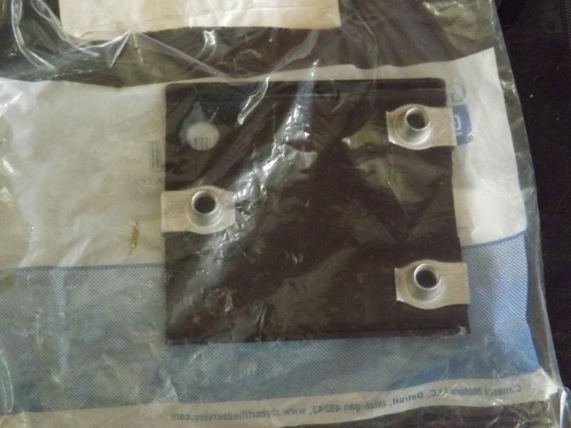 Chevrolet 25996793 genuine oem factory original outer bracket anchor plate