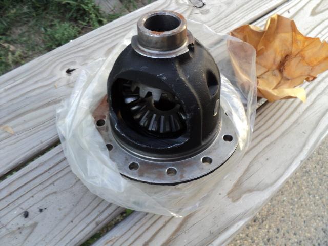 Nos international harvester ih truck, scout, travelall differential 