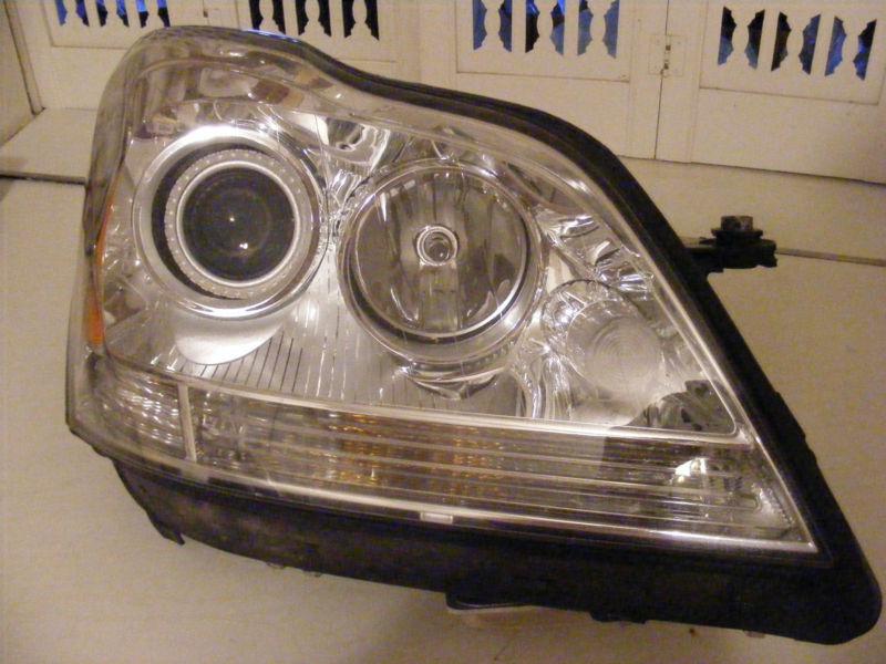 Mercedes gl- class  xenon headlight (r)