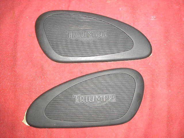 Triumph bonneville t100 thuruxton knee pad kit