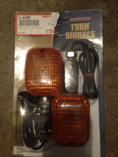 Universal motorcycle turn signal set