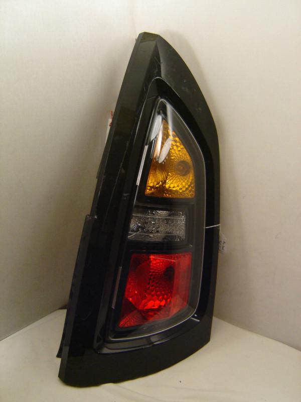 Kia soul right tail light 10 11 oem 