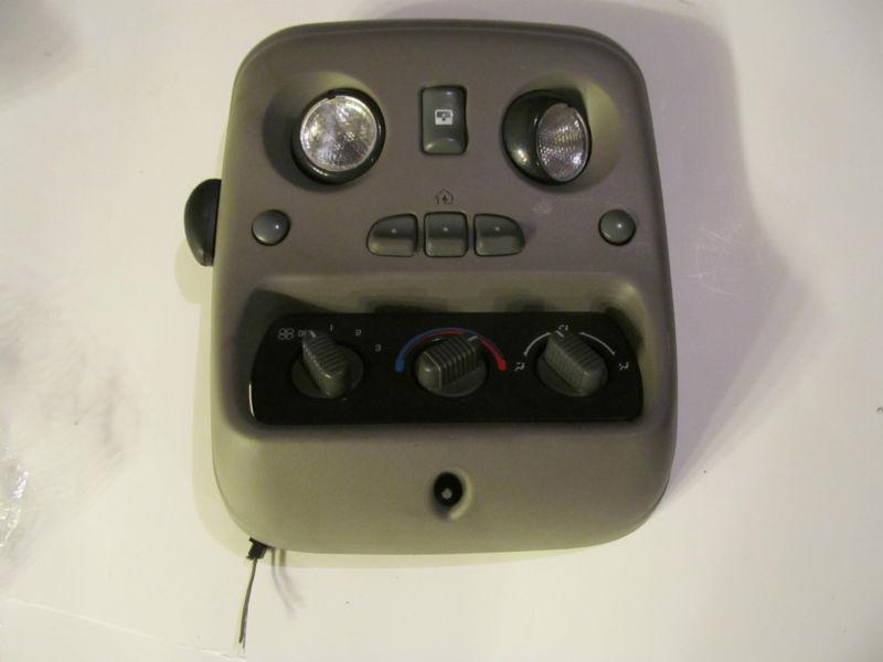 2001-2003 chevy yukon oem temp ac  heat climate control panel