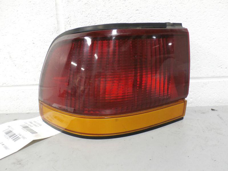 94-96 ford escort driver side tail light