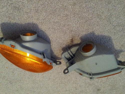 Stock (yellow) front & back turn signals for suzuki gsxr 1300 99-01