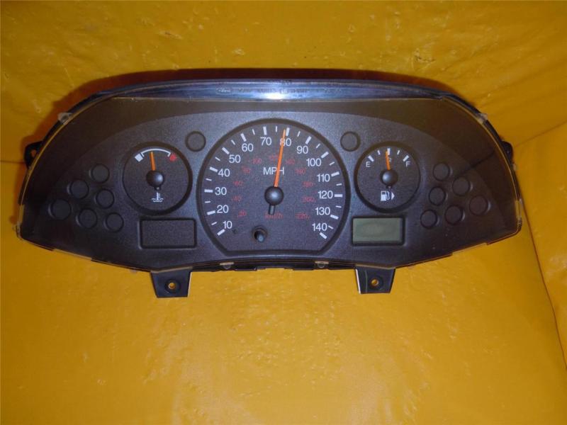 00 01 02 03 04 focus speedometer instrument cluster dash panel gauges 167,408