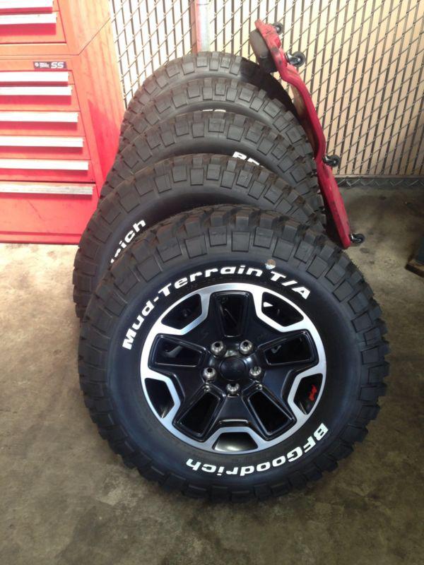 Jeep wrangler rubicon 10th anniversary wheels and tires oem factory