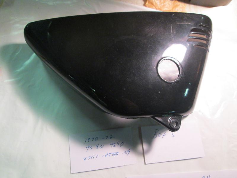 Suzuki tc90 ts90 nos oem r/h side cover 1970-1972 p.n. 47111-25000-019