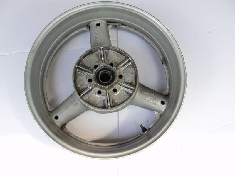 Hayabusa gsxr 1300 rear wheel / rim 99 00 01 02 03 04 05 06 07 2005 2006