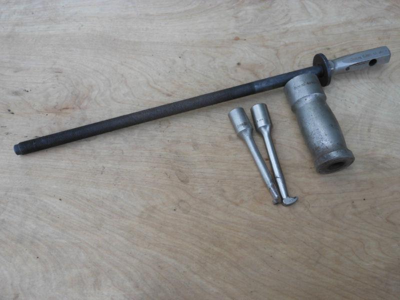 Snap-on puller parts: 2pc cj66-19, cj97-3, cj105 4a. free shipping...