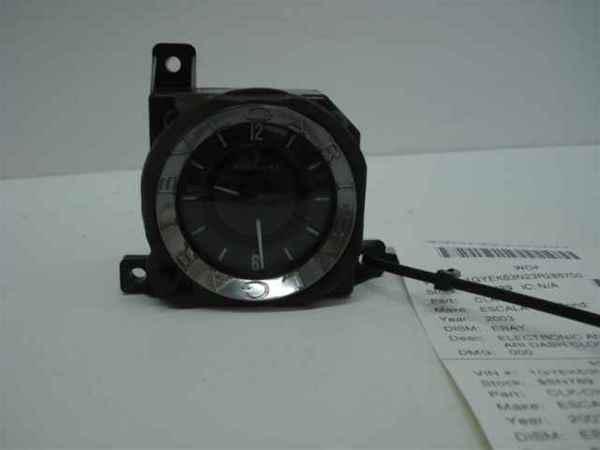 2003 cadillac escalade dash clock oem lkq