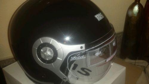 Motorcycle helmet