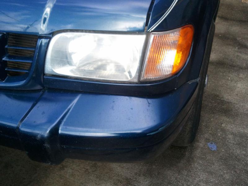 Left headlight lamp 1999 kia sportage 