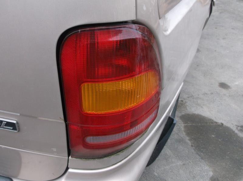 Right taillight for 95 96 97 98 windstar ~   4945018