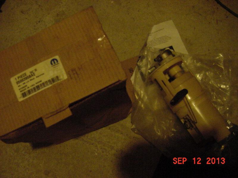 1998-1999 fuel pump module intrepid concorde 300 mopar brand oe used