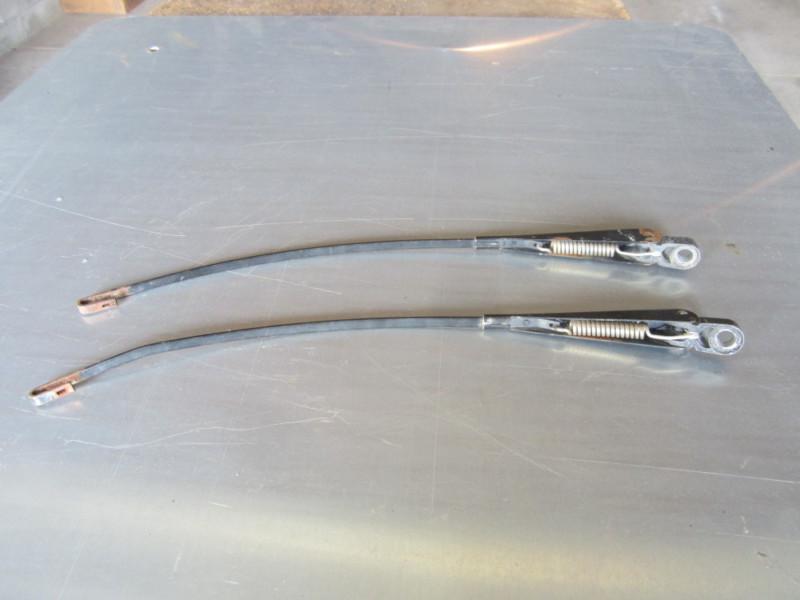 Porsche 914 windshield wiper arm (set of 2) left & right