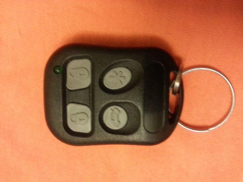 Great condition keyless 4 button remote entry 0artxam2000 433 mhz