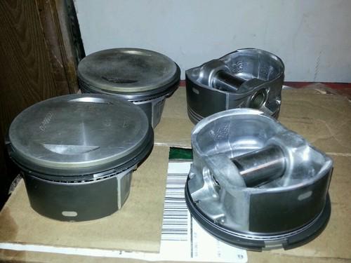 Harley parts lot pistons stock 96" & 88" dealer take offs