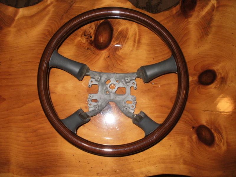 Wood steering wheel for gm truck 98-02, tahoe/suburban/silverado/yukon/danali