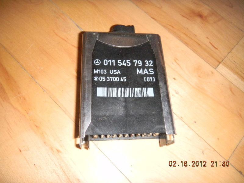 Mercedes 124  300e 300te mas gas fuel pump relay 6 cyl 1990 1991 92 1993 