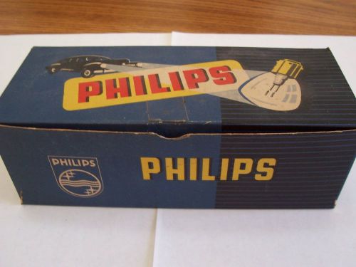 Auto bulbs -miniature #2336 nib phillips total of 28--12-16v-32/32