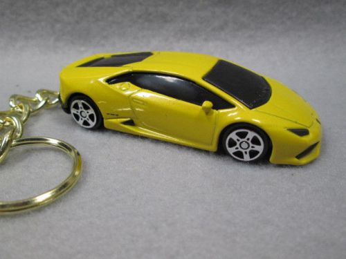 Lamborghini  huracan lp 610-4 (yellow)   custom key chain ring fob