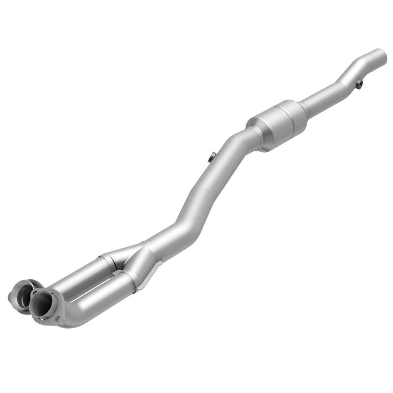 Magnaflow 446686 direct fit california catalytic converter