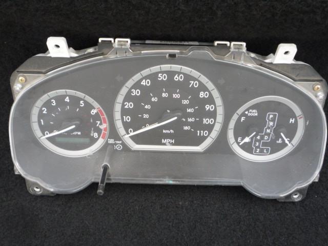 Toyota instrument gauges cluster speedometer w/only 26,000 miles, # 83800-08130 