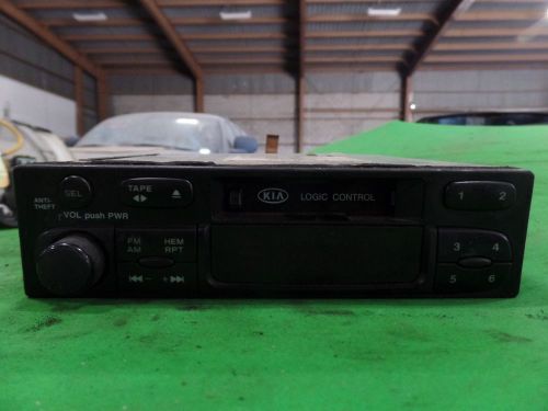 02 kia spectra audio radio stereo am fm tape player unit a06017a