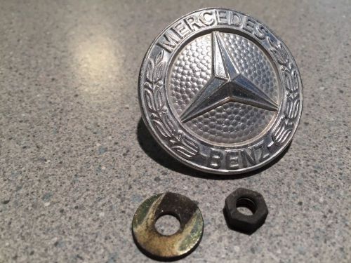 Mercedes benz 420 sel star front grill emblem