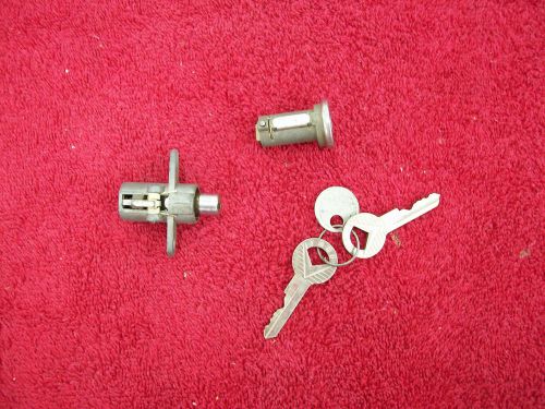 Nos 1963 ford galaxie 500 &amp; xl trunk lock clylinder w/key and glove box lock