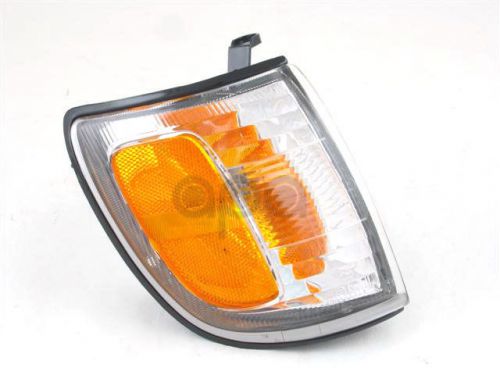 Toyota 4runner 99 00 01 02 corner signal park light rh