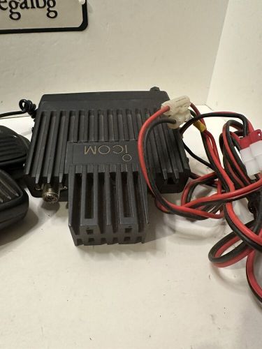 Samlex america ( power supply w/ 2 icom radio setup (t)...