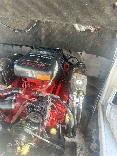 Volvo penta 5.0 gl v8 boat marine engine 2006 under 300 hrs on motor