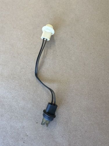 1978 - 1981 camaro 1979-81 firebird rear bumper license plate light harness bulb