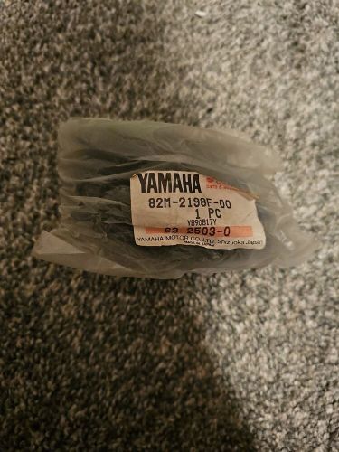 82m-2198f-00 yamaha cover