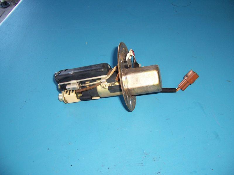 073 suzuki gsxr1000 gsxr 1000 01 02 gas petro fuel pump