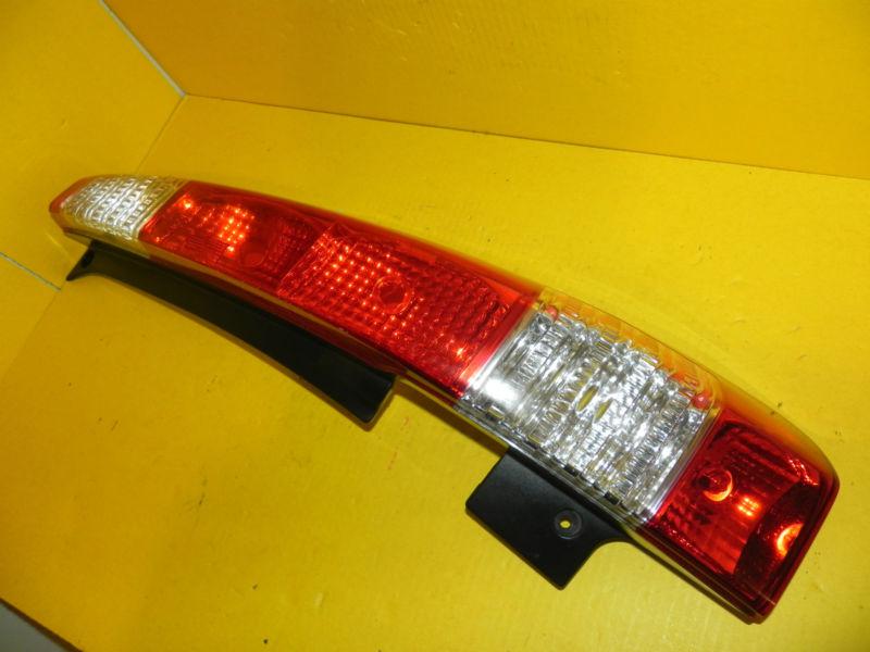 05 06 honda crv cr-v right passenger tail light oem 2005 2006