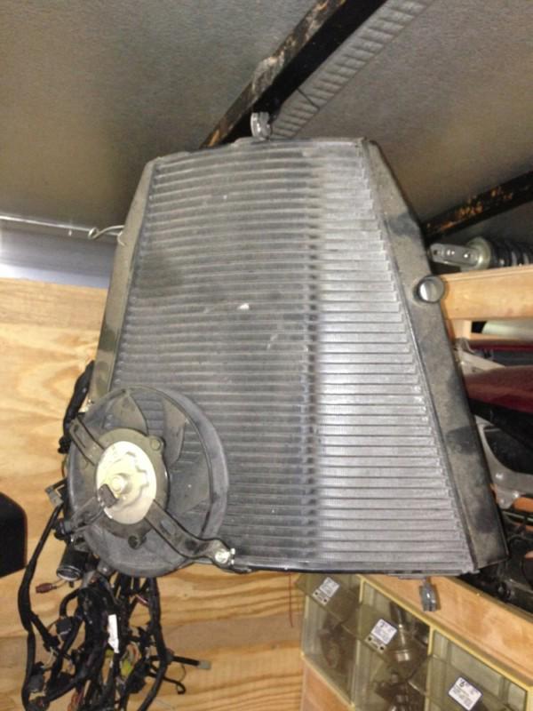 04/05 honda cbr 1000 rr radiator and fan