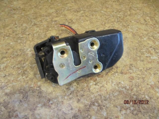 99-04 jeep grand cherokee lock actuator passenger rear rr 03 02 01 00