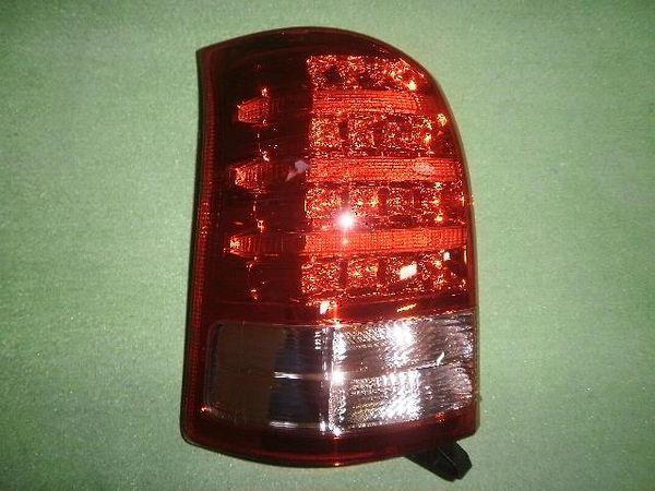 Toyota wish 2007 rear left combination lamp [3515600]