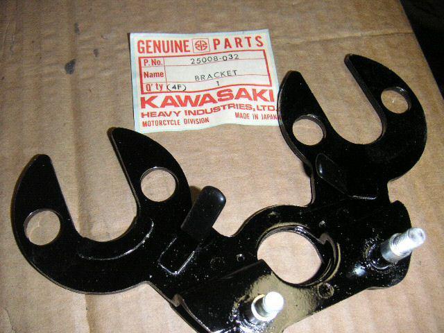 Meter bracket instrument      f7 f7c d  f9 f9b 25008-032 kawasaki nos