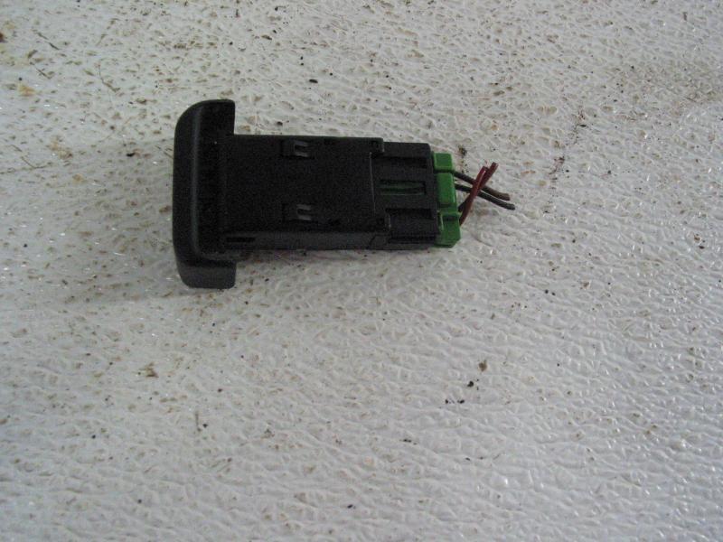 04 03 land rover discovery fuel filler door switch 27363