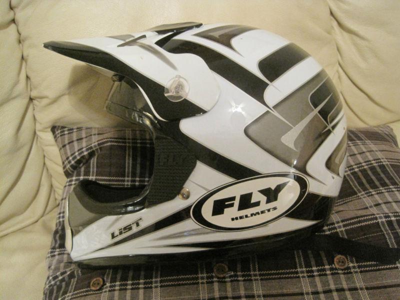 Fly mx/bmx riding helmet, youth large very nice 